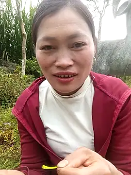 siusiu-00 online show from 10.26.25