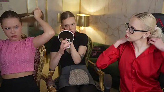 Jessica start online show from 12.02.25