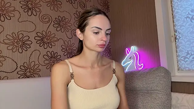 cutetella online show from 12.03.25