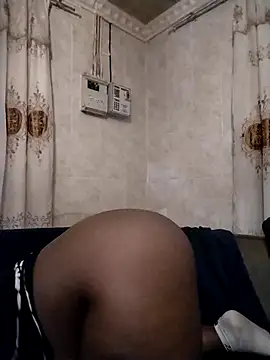 Snapshot of paynothicknesss chatting on 10.26.25 paynothicknesss online show from 10.26.25