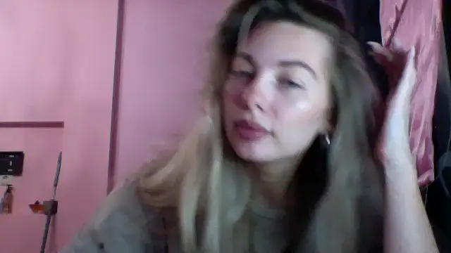 Snapshot of Sygream chatting on 10.14.25 Sygream online show from 10.14.25