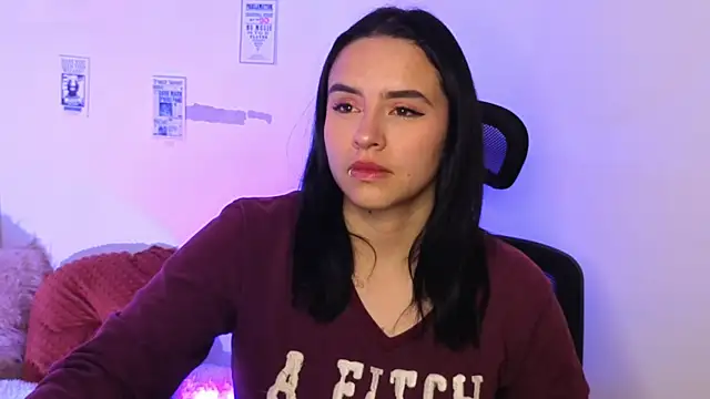 Emily Lindey online show from 04.15.26