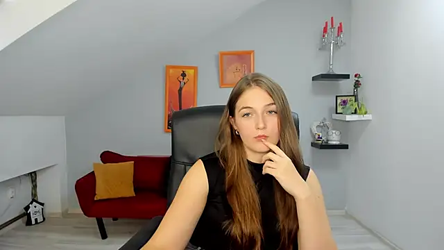 Snapshot of AnneWilsonn chatting on 10.14.25 AnneWilsonn online show from 10.14.25