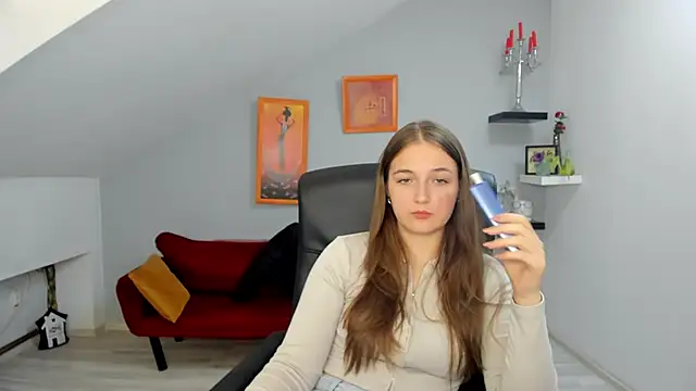 Snapshot of AnneWilsonn chatting on 10.15.25 AnneWilsonn online show from 10.15.25