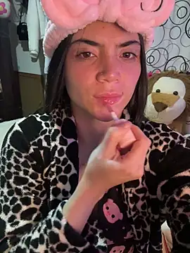 PamelaJonsom  online show from 11.26.25