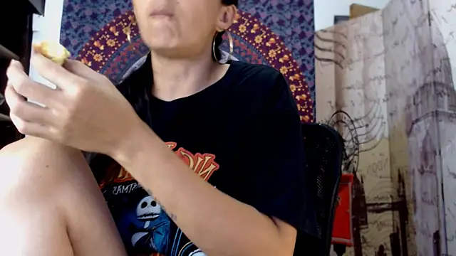 Snapshot of Lucyy_Naugthy chatting on 02.13.26 Lucyy Naugthy online show from 02.13.26