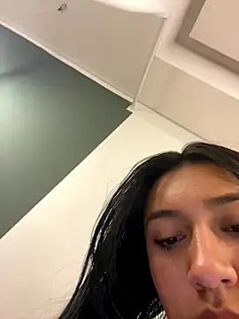 Nahomy cute1 online show from 11.15.25