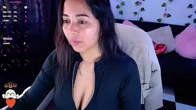 Snapshot of HaannaAGT chatting on 10.17.25 HaannaAGT online show from 10.17.25