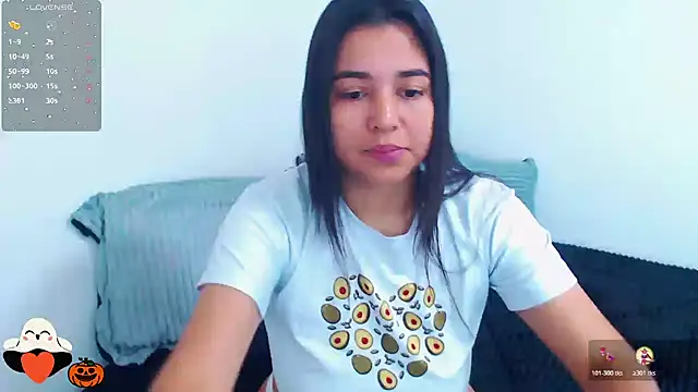Snapshot of HaannaAGT chatting on 10.26.25 HaannaAGT online show from 10.26.25