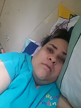 BigBusty VoluptuousMilfX online show from 10.15.25