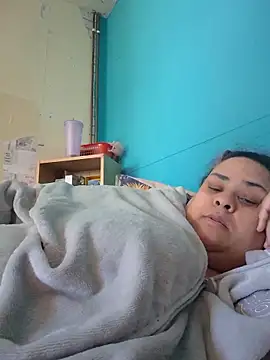 BigBusty VoluptuousMilfX online show from 04.30.26