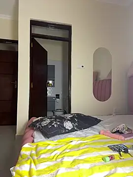 NyahHeat online show from 04.14.26