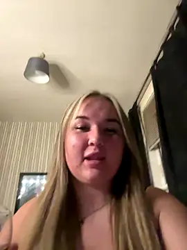 Snapshot of Princessvoltage chatting on 10.14.25 Princessvoltage online show from 10.14.25