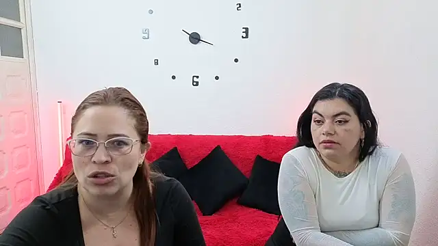 lesb milf online show from 09.29.25