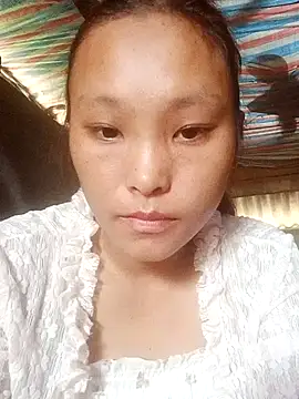 Snapshot of alalama chatting on 10.15.25 alalama online show from 10.15.25