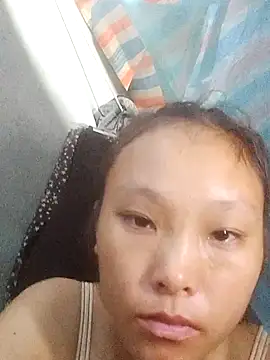 Snapshot of alalama chatting on 10.20.25 alalama online show from 10.20.25