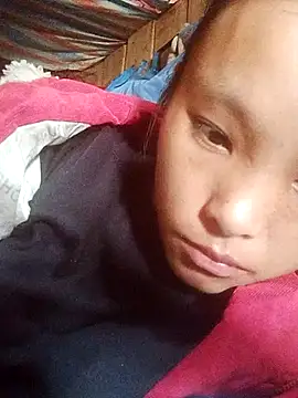 Snapshot of alalama chatting on 10.21.25 alalama online show from 10.21.25