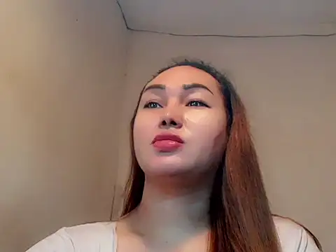 Snapshot of Juicycumlovely69 chatting on 10.14.25 Juicycumlovely69 online show from 10.14.25