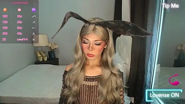 Snapshot of NicoleAshleyxxx chatting on 10.19.25 NicoleAshleyxxx online show from 10.19.25