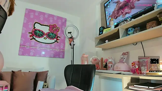 Snapshot of mariianna_lopez_ chatting on 12.17.24 mariianna lopez online show from 12.17.24