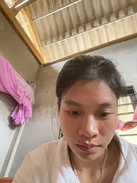 lieu-xinh online show from 10.15.25