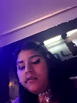 Snapshot of angie_hott chatting on 05.17.26 angie hott online show from 05.17.26