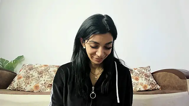 ReneeVoss online show from 04.14.26