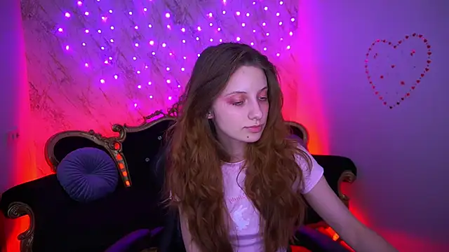 Snapshot of CuteeFoxy chatting on 02.26.26 CuteeFoxy online show from 02.26.26