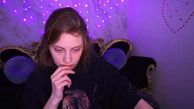 Snapshot of CuteeFoxy chatting on 03.03.26 CuteeFoxy online show from 03.03.26