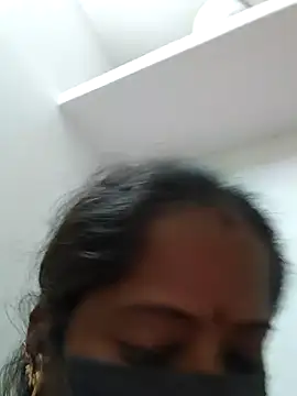 Snapshot of Tamil_Ponnu_Riya chatting on 05.22.26 Tamil Ponnu Riya online show from 05.22.26