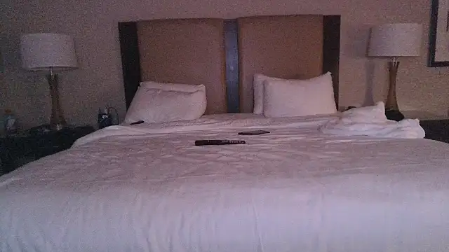 Snapshot of spincouple chatting on 10.19.25 spincouple online show from 10.19.25