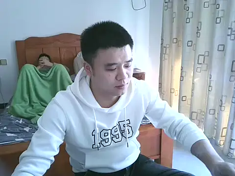 Snapshot of aweiakun chatting on 10.24.25 aweiakun online show from 10.24.25