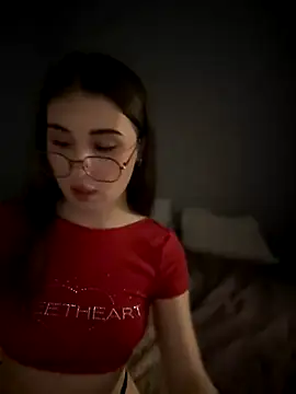 AuroraAmethyst online show from 10.15.25