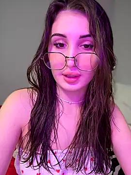 AuroraAmethyst online show from 10.17.25