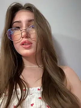 AuroraAmethyst online show from 11.01.25