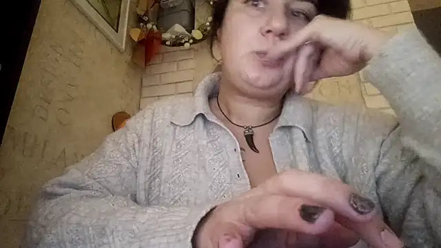 GwendolynFoster online show from 10.22.25