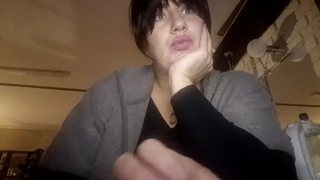 GwendolynFoster online show from 10.28.25