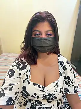 Snapshot of payal_mittal chatting on 04.29.26 payal mittal online show from 04.29.26