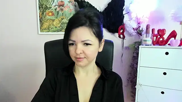 Snapshot of Mollybloom40 chatting on 03.10.26 Mollybloom40 online show from 03.10.26