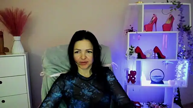 Snapshot of Mollybloom40 chatting on 04.16.26 Mollybloom40 online show from 04.16.26