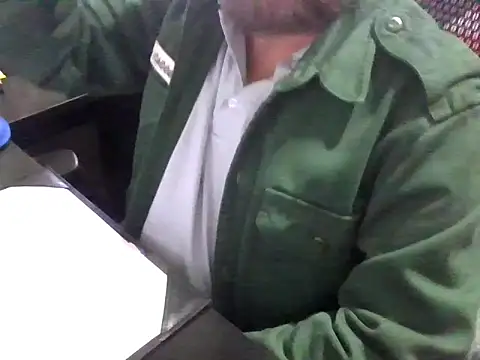 Snapshot of CaccoCasado chatting on 10.24.25 CaccoCasado online show from 10.24.25