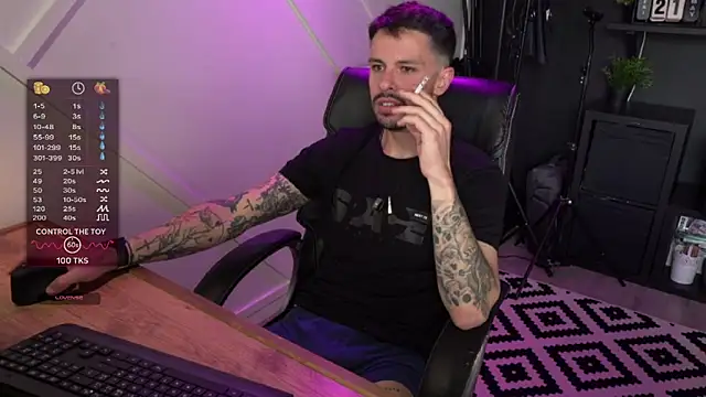 monsieurguitsxxx online show from 04.16.26