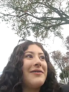 Snapshot of Sasha_and_Lena_outdoors chatting on 10.14.25 Sasha and Lena outdoors online show from 10.14.25