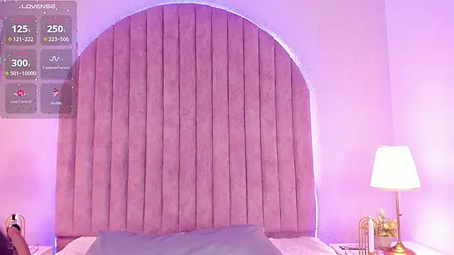 ShaylaDavis online show from 11.20.25