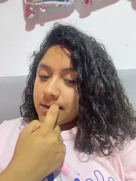 Snapshot of Techi0525 chatting on 10.29.25 Techi0525 online show from 10.29.25