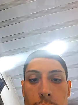 Snapshot of Luciferinthestreet chatting on 11.02.25 Luciferinthestreet online show from 11.02.25