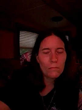 Snapshot of JT83FL chatting on 10.26.25 JT83FL online show from 10.26.25