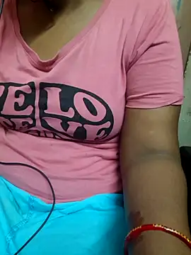 Snapshot of tamil-reena chatting on 10.24.25 tamil-reena online show from 10.24.25