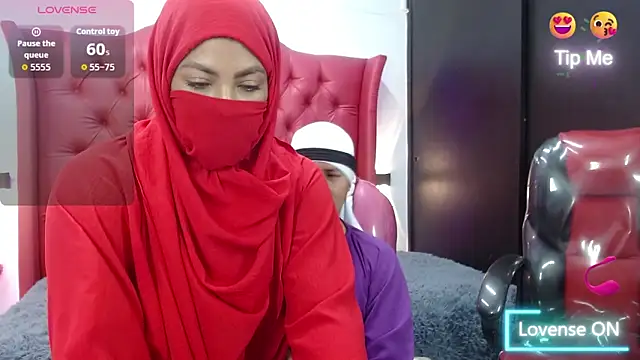 Snapshot of layla_inaya chatting on 10.24.25 layla inaya online show from 10.24.25