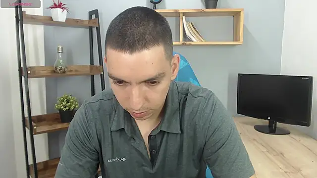 Snapshot of Axel_Stones_ chatting on 10.20.25 Axel Stones  online show from 10.20.25